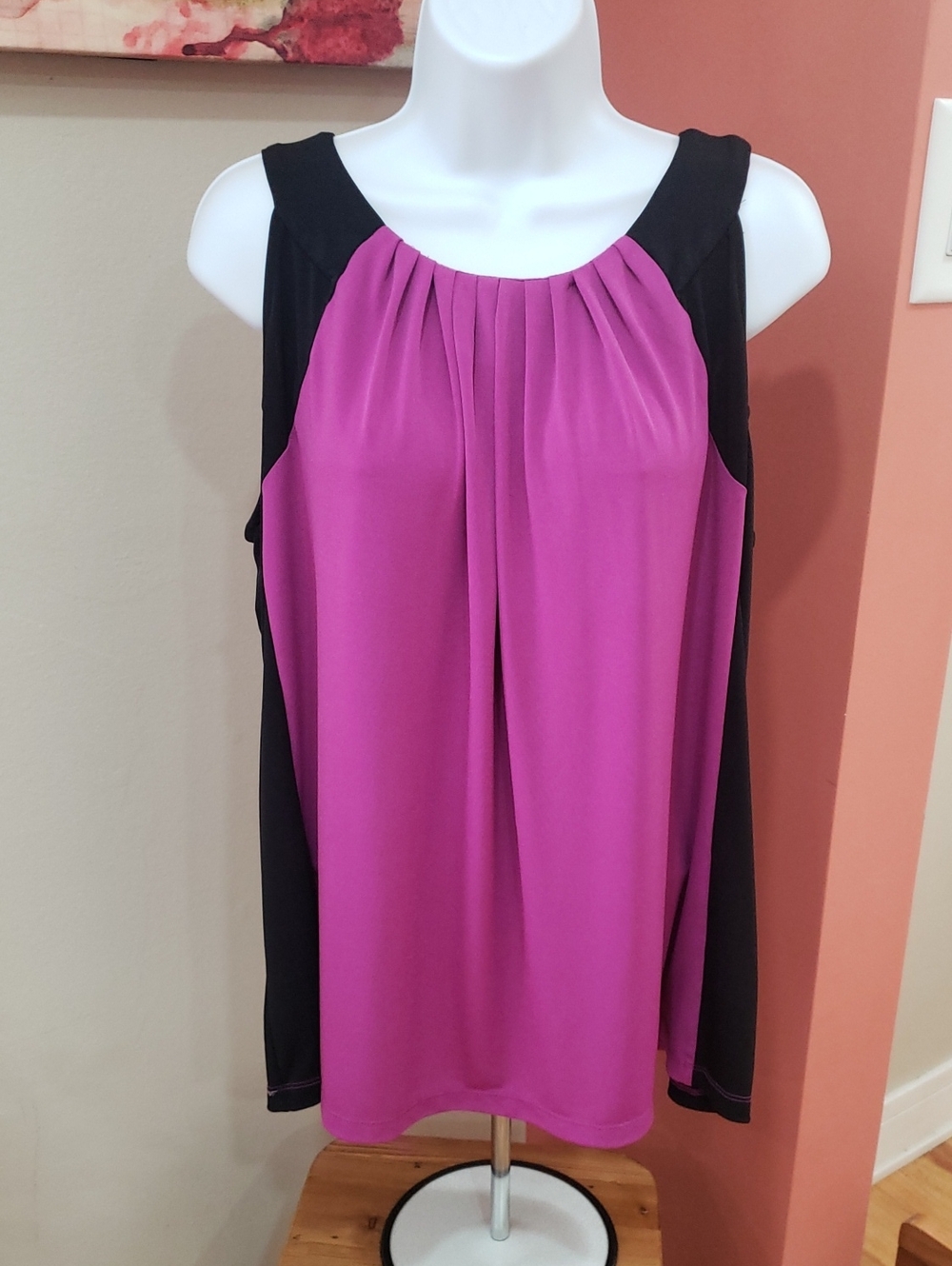 Worthington Woman's Magenta Pleated Front Sleeveless Top w/ Black Accents, 3X